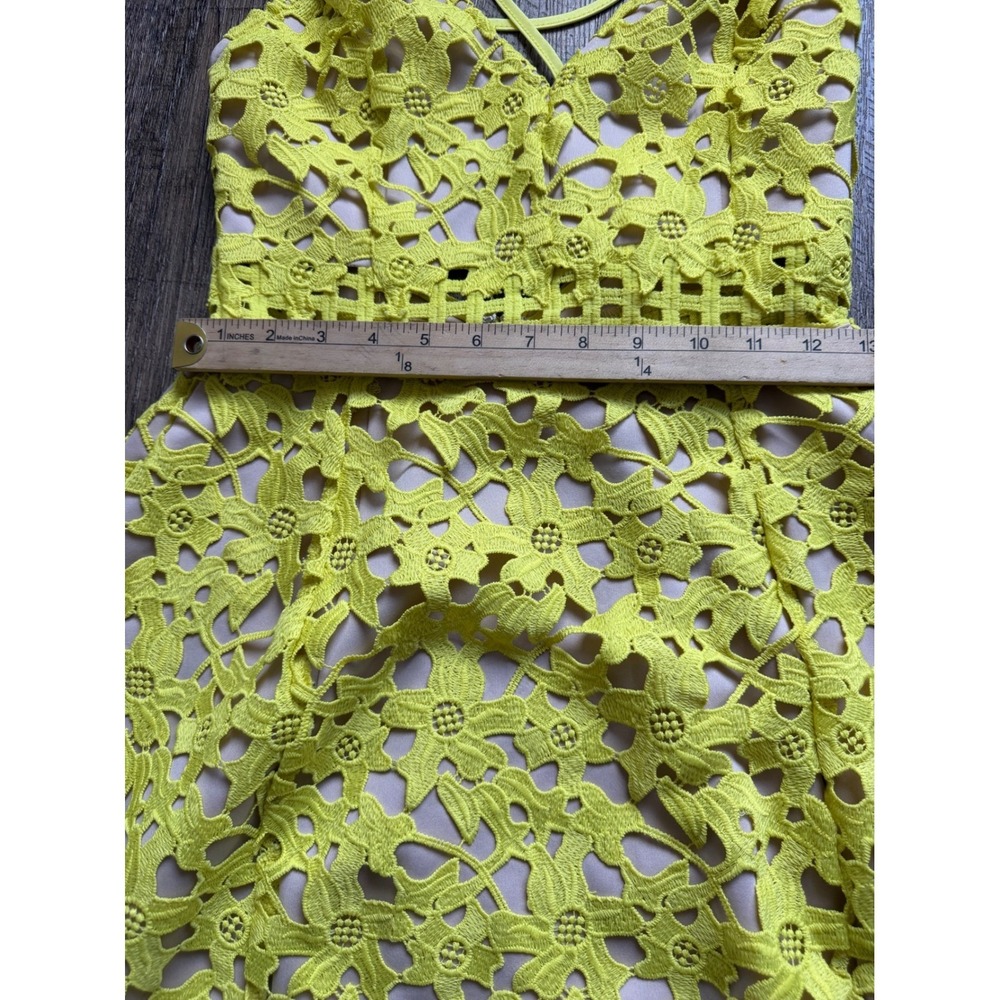 Lovers + Friends Neon Yellow Floral Lace Mini Dress Size S Cross Back A-Line - Picture 4 of 9